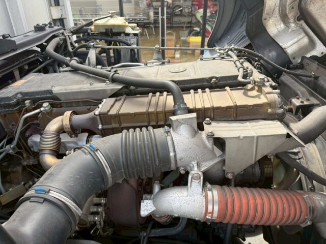 スーパーグレート：ハイルーフ：ウィング：跳上ゲート：アルミホイール：床鉄