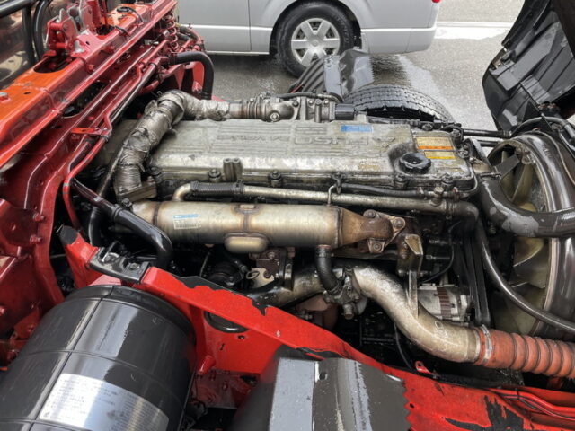 三菱ふそう　ファイター　冷凍バン　コルゲート　ジョロダー4列キーストン　エアサス