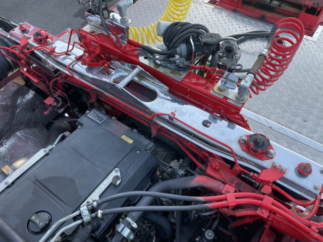 スーパーグレート　ハイルーフ　トレーラーヘッド　架装多数　ブタ鼻　7速MT