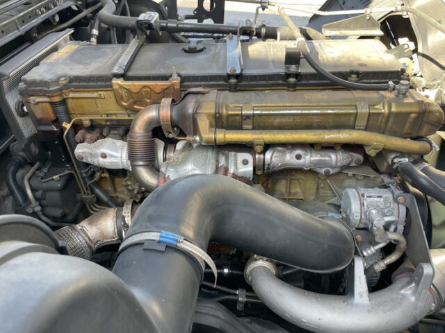 17スーパーグレート　冷凍バン　左観音扉　サブエンジン　ジョロ4キーストン　