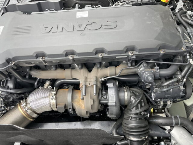 スカニア：R460：現行モデル：登録済未使用車：トレーラーヘッド：総輪エアサス