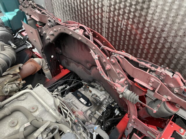 日野：17プロフィア：冷凍ウィング：7MT：リア門口ステンレス：サイドバンパーステンレス：ステンレス架装多数：メッキパーツ多数