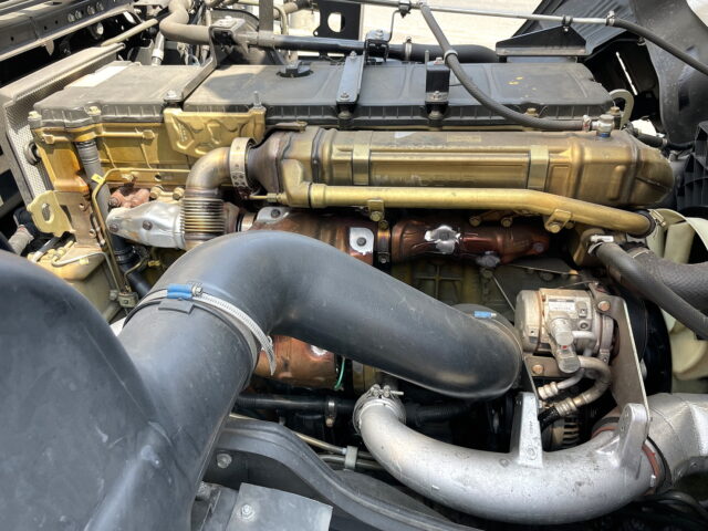 17スーパーグレート　ハイルーフ　ウィング　メッキ多数　アルミホイール　木床