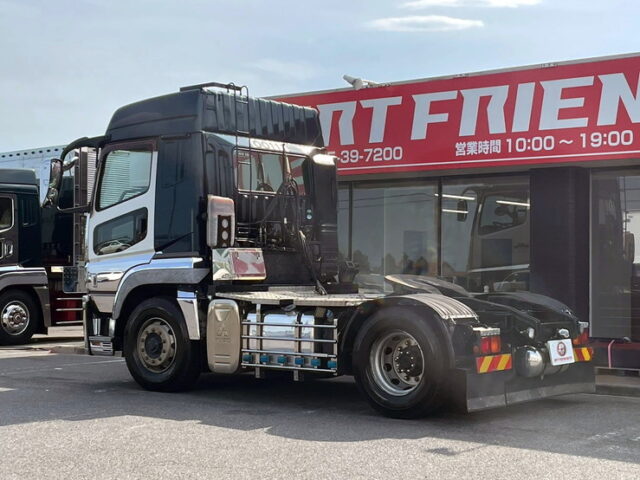 三菱ふそう　スーパーグレート　トレーラーヘッド　メッキ多数　7MT　