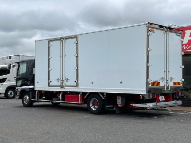 日野　17レンジャー　冷凍バン　格納パワーゲート　240馬力　キーストン　６MT