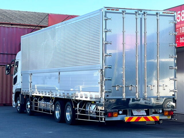 17スーパーグレート　未使用　ハイルーフ　ウィング　造りボディ　7速MT　