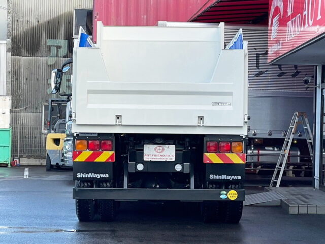 【1576】R5　17スーパーグレート　ダンプ　5100×2200　未使用　7速MT　新明和ボデー