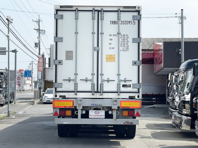 日本フルハーフ　3軸　トレーラーコンテナ冷凍車　リフトアクスル(後軸残し)　SLX i 400　エアサス
