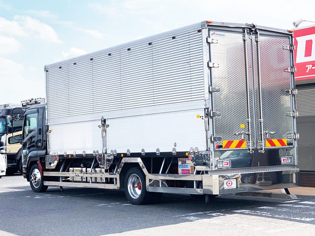 【635】いすゞ　フォワード　ウィング　6発ターボ　240馬力