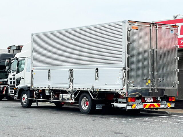 【955】R3　17レンジャー　冷凍ウィング　ワイド　造りボディ　格納ゲート　エアサス　ステンレス床