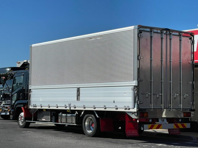 【1083】H30　いすゞ　フォワード　リア門口ステンレス　冷凍ウィング　6200ワイド　240馬力