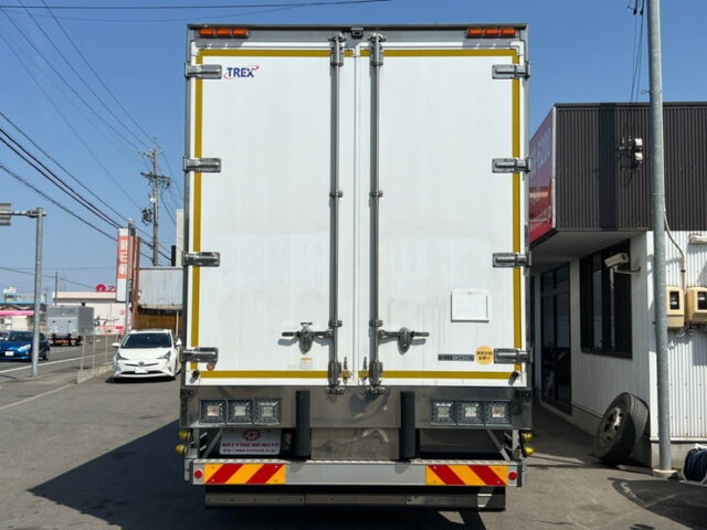 【1113】H29　クオン　ハイルーフ　ウィング　リア門口ステンレス　総輪エアサス