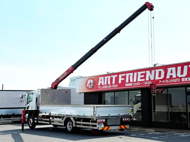 【1137】H28　フォワード　クレーン　6000セミワイド　4段ラジコンフックイン　角足　エアサス