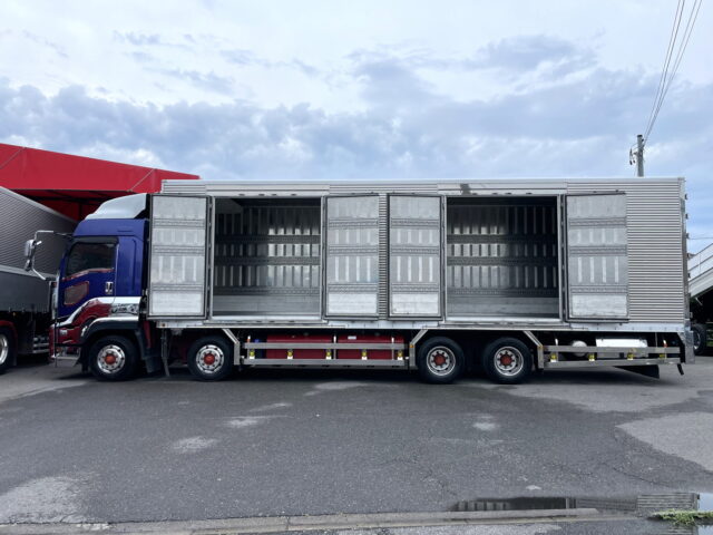 いすゞ　ギガ　ハイルーフ　冷凍バン　4軸　左観音扉2枚　サブエンジン　ジョロ４キーストン