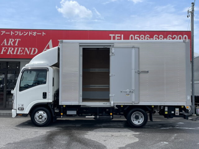いすゞ　エルフ　アルミバン　低走行　ワイド　跳上ゲート　150馬力