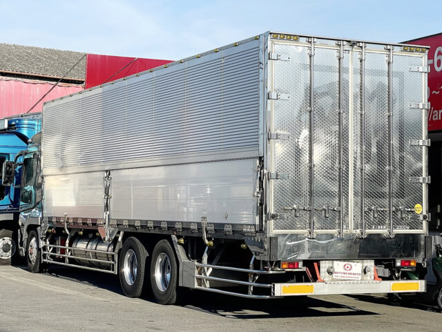 スーパーグレート　ハイルーフ　ウィング　ヤマダ造りボデー　国産エンジン　7速MT