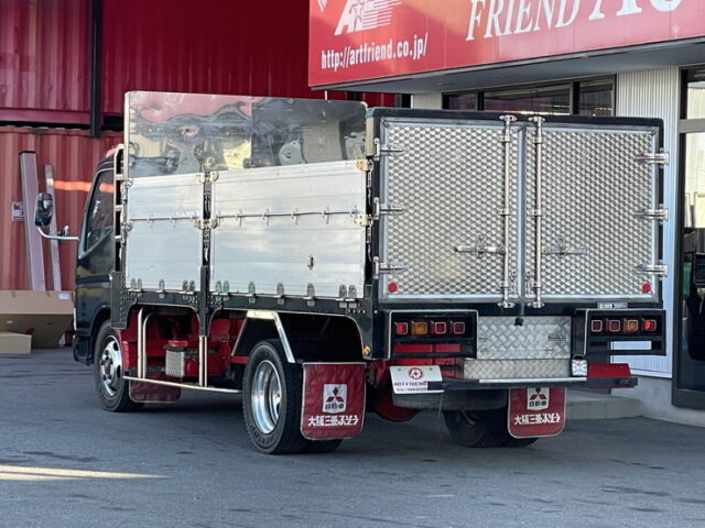 キャンター　平ボデーアルミブロック　標準幅　ロング　6速ＭＴ　生エンジン