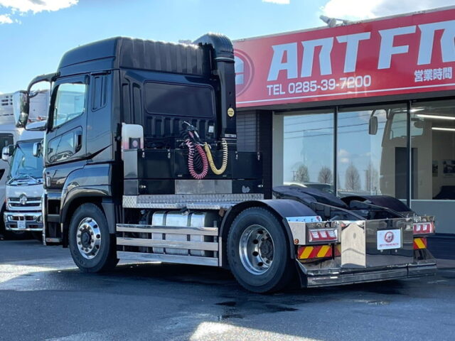 三菱ふそう　スーパーグレート　トレーラーヘッド　ハイルーフ　AT　ステンレスサイドバンパー