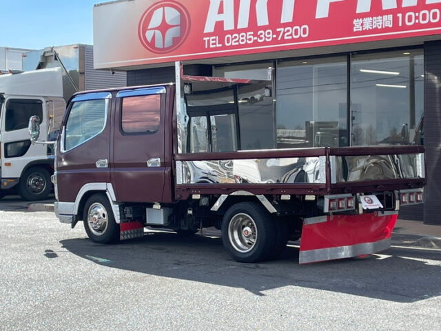 三菱ふそう:キャンター:Wキャブ:5MT:110馬力:6人乗り