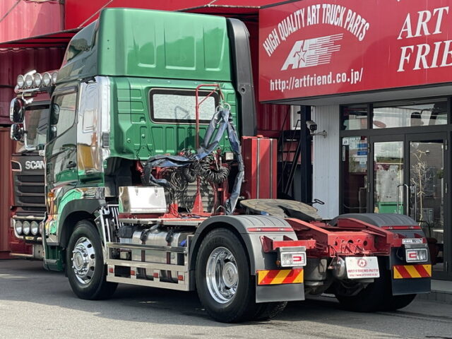 日野:17プロフィア:ハイルーフ:トレーラーヘッド:PTO付:ダンプレバー:メッキ多数