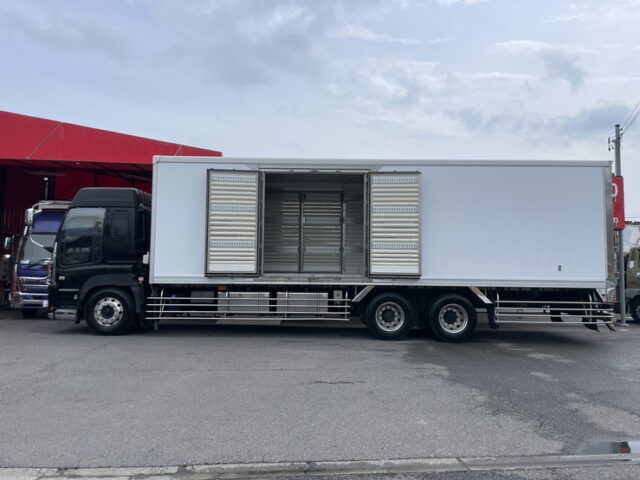 いすゞ　ギガ　ハイルーフ　冷凍バン　サブエンジン　両側観音扉　ステンレス多数