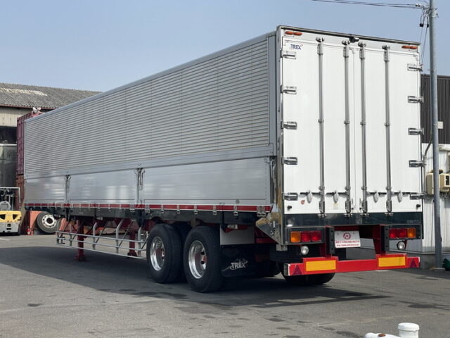トレクス：R1年式：2軸：トレーラーウィング：リフトアクスル後ろ残し：アルミホイール
