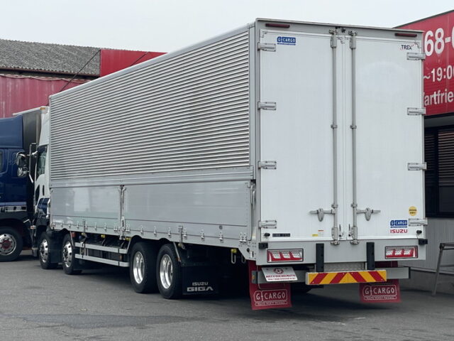 いすゞ：ギガ：ハイルーフ：ウィング：メッキ多数：アルミホイール：スムーサー