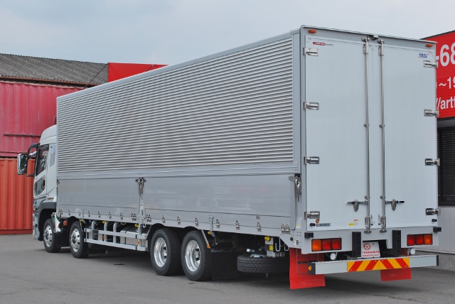 ★【564】登録済未使用車　三菱ふそうスーパーグレート　低床アルミウイング