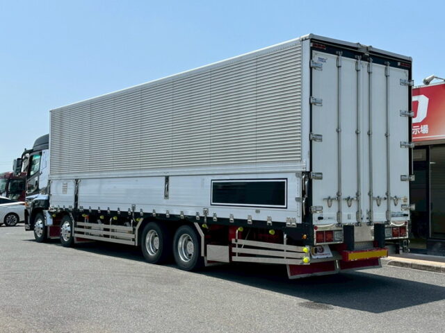 スーパーグレート：ハイルーフ：ウィング：架装多数：木床：380馬力