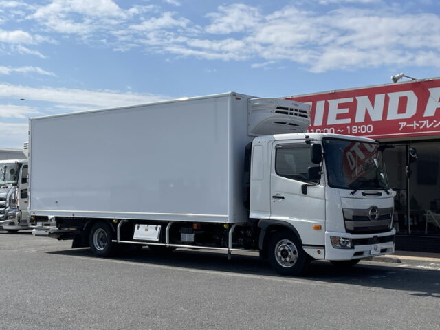 日野:17レンジャー:6200ワイド:冷凍バン:格納ゲート付:エアサス:ジョロ4キーストン