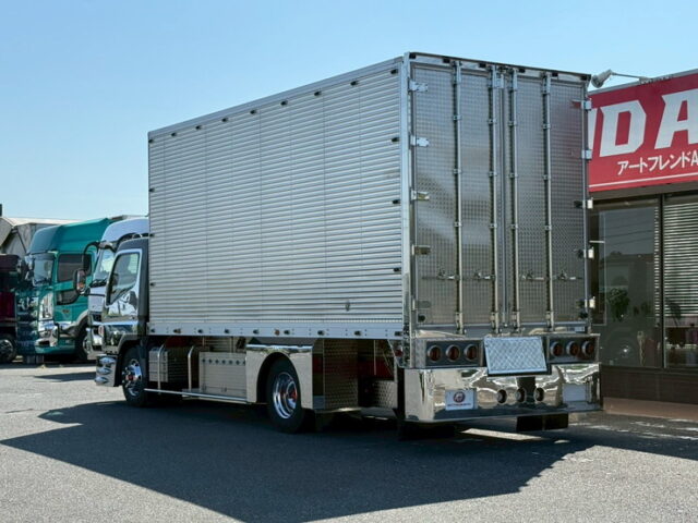 ブルーテックキャンター：造りボディ：アルミバン：ワイド超ロング：舟形バンパー：バスフェンダー