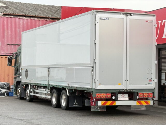 17スーパーグレート：ハイルーフ：ウィング：プレミアムラインエグゼクティブ：寝台メッキ