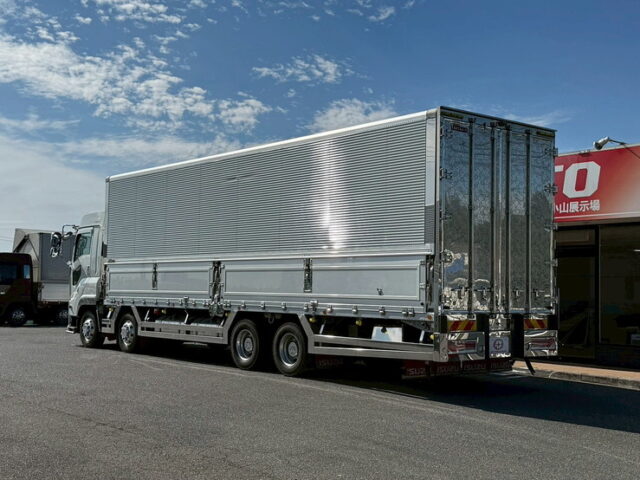 いすゞ：ギガ：冷凍ウィング：サブエンジン：ジョロ4キーストン：ステンレス多数