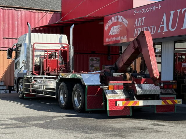 スーパーグレート：ハイルーフ：アームロール：40立米：架装多数：煙突マフラー(ダミー)