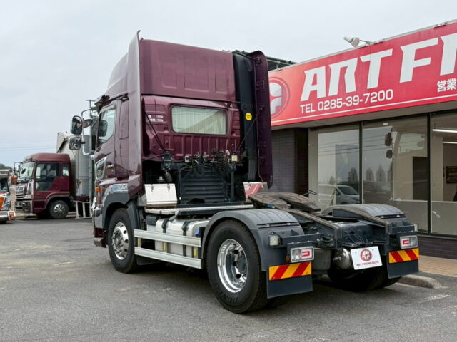 日野：17プロフィア：ハイルーフ：トレーラーヘッド：第5輪荷重11.500㎏：E13C