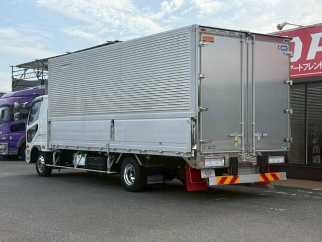 ファイター：冷凍ウィング：アルミシマ床：-30度設定：後輪エアサス：240馬力