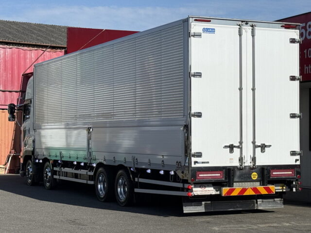 いすゞ：ギガ：ハイルーフ：ウィング：アルミホイール：リア門口ステンレス：低走行