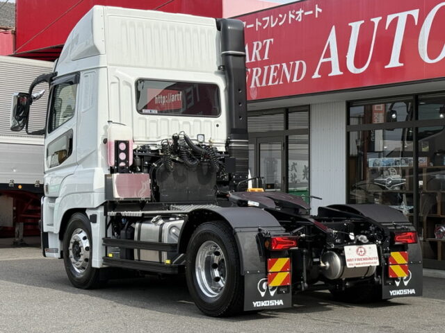 LBエアロ★：スーパーハイルーフ：トレーラーヘッド：未使用：プレミアムライン