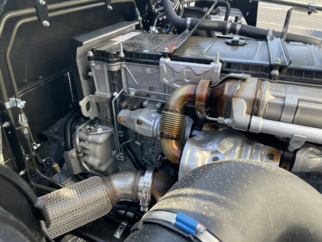 三菱ふそう　17スーパーグレート　トラクターヘッド　E尺　460馬力　リアエアサス　ハイルーフ　プレミアム