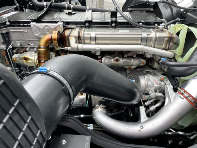 17スーパーグレート　トレーラーヘッド　スライドカプラー　未使用　E尺　460馬力　プレミアムライン