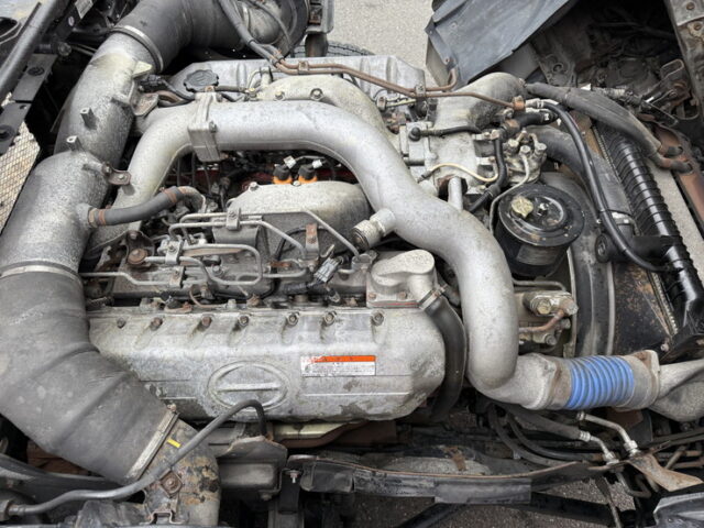 日野：テラヴィ：ハイルーフ：トレーラーヘッド：エアサス：V8ツインターボ