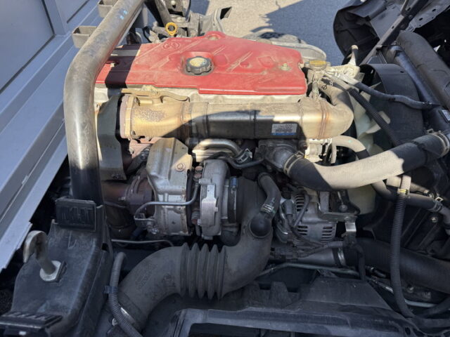 日野：デュトロ：ウィング：ワイドロング：180馬力：ステンレス多数：2.950㎏積