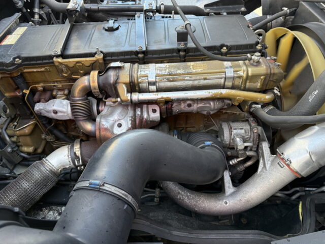 17スーパーグレート：ハイルーフ：冷凍バン：左観音扉2枚：サブエンジン：2エバ