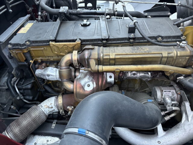 17スーパーグレート：ハイルーフ：冷凍ウィング：プレミアムライン：サブエンジン