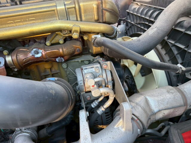 17スーパーグレート：ハイルーフ：ウィング：メッキ多数：アルミホイール：格納ゲート