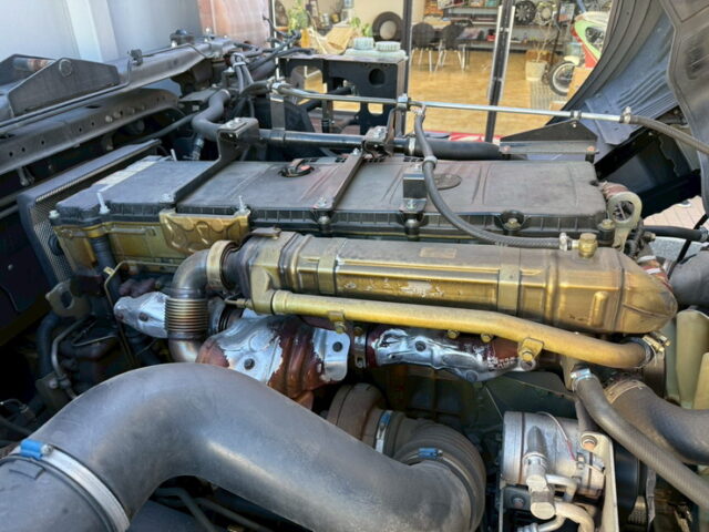 17スーパーグレート:ハイルーフ:ウィング:メッキ多数:アルミホイール:木床