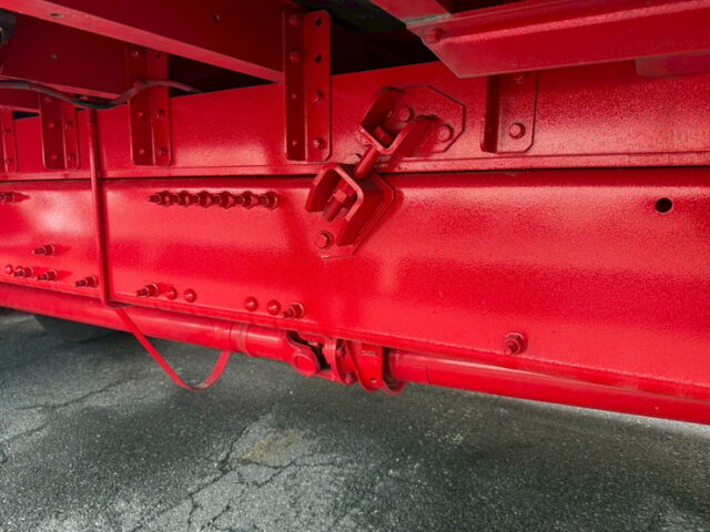 VOLVO：FH：グローブトロッター：ウィング：造りボディ：架装多数：高年式低走行