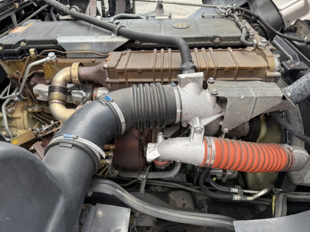 スーパーグレート：ハイルーフ：ウィング：メッキ多数：アルミホイール：格納ゲート