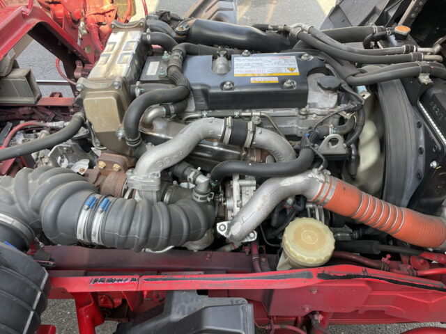 いすゞ：フォワード：ウィング：6200ワイド：エアサス：架装多数：木床：240馬力