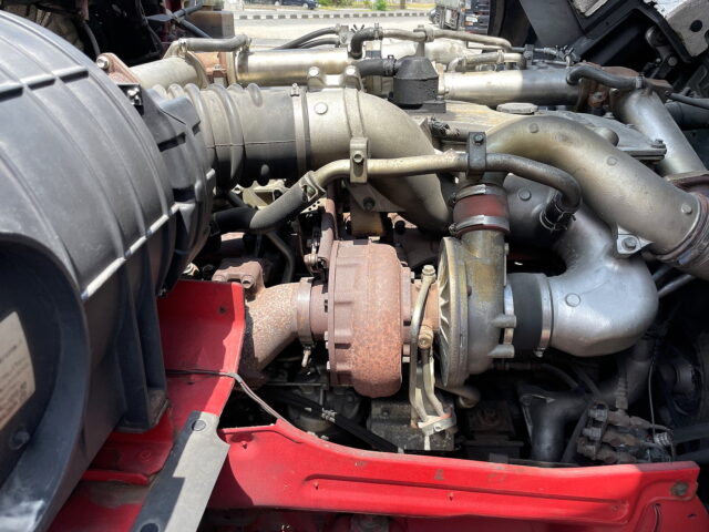 いすゞ　ギガ　ハイルーフ　ウィング　造りボディ　1Mアオリ　ステンレス多数